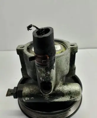 Renault Megane I Power steering pump 26090956