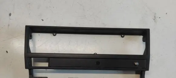 Radio/GPS head unit trim