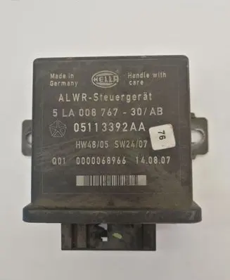 Chrysler Grand Voyager V Light module LCM 05113392AA 4LA00876730
