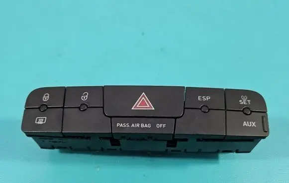Seat Ibiza IV (6J,6P) Hazard light switch 6J0927137 IMPRK1564275