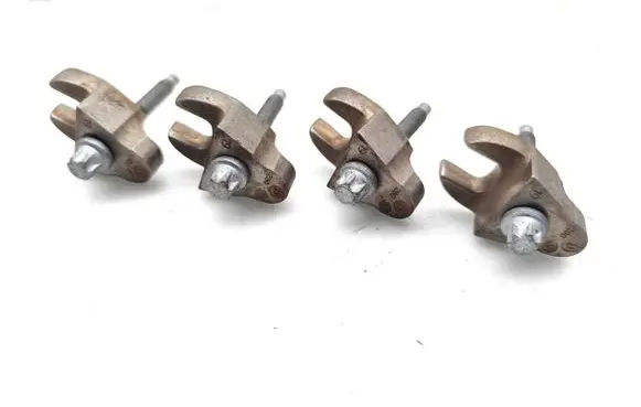 Ford Focus Fuel Injector clamp holder T1DB