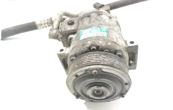 Volkswagen Golf V Air conditioning (A/C) compressor (pump) 1K0820803Q