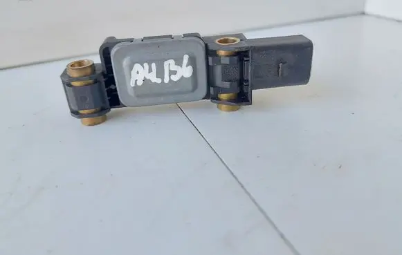 Audi A4 S4 B6 8E 8H Airbag deployment crash/impact sensor 8E0959643A