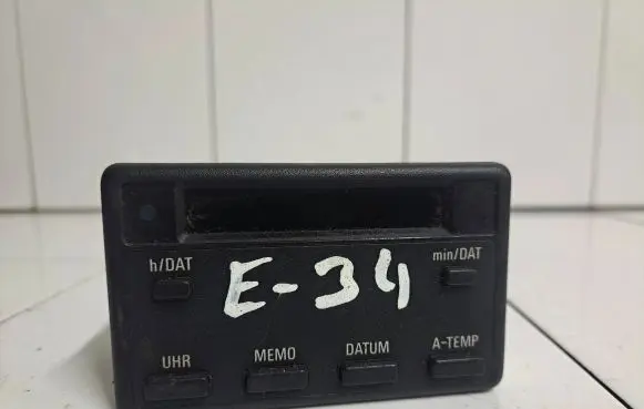 BMW 5 E34 Screen/display/small screen 1374288