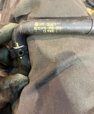 Volkswagen Golf V Engine coolant pipe/hose 1K0122447BJ