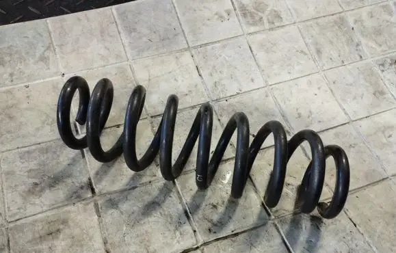 BMW 1 E81 E87 Rear coil spring