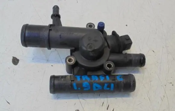 Renault Trafic I Thermostat housing 