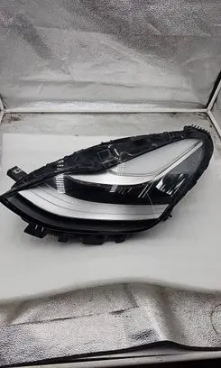 Tesla Model 3 Headlight/headlamp 107737540B