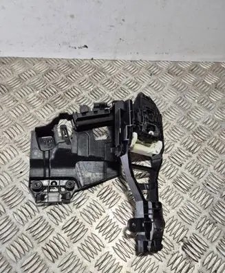Volvo S60 Front door exterior handle/bracket 31675051