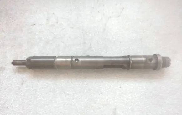 Audi A6 S6 C5 4B Fuel injector 059130201F