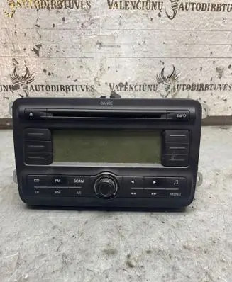Skoda Fabia Mk2 (5J) Radio/CD/DVD/GPS head unit 5J0035161A HW007 SKZAZ4I0080172