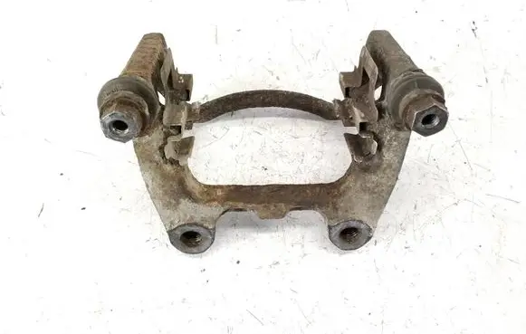 Volkswagen PASSAT B6 Brake caliper pad carrier rear 9225