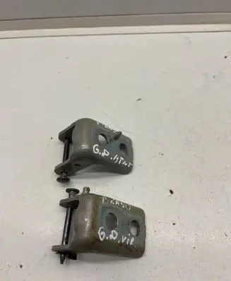 Citroen C4 II Picasso Rear door upper hinge