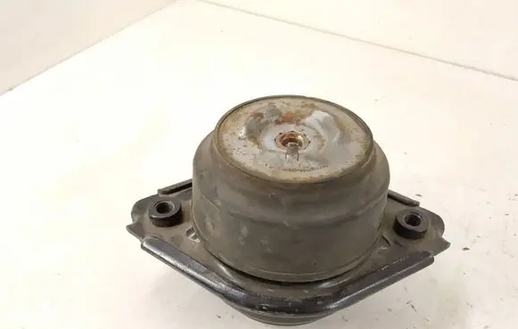 Mercedes-Benz ML W164 Engine mount bracket 2512403117 2512404417