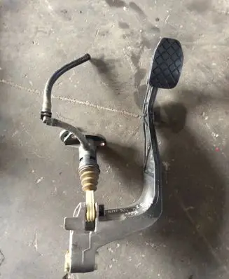 Audi A4 S4 B5 8D Clutch pedal 8d1721316d