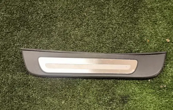 Audi A5 Sportback 8TA Rear sill trim cover 8T8853375