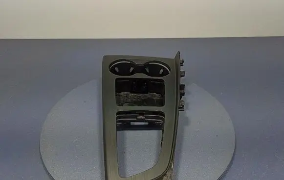 Other sill/pillar trim element