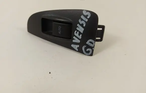 Toyota Avensis T250 Electric window control switch 7427205020