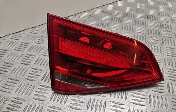 Audi A4 S4 B8 8K Tailgate rear/tail lights 166973 8K5945093