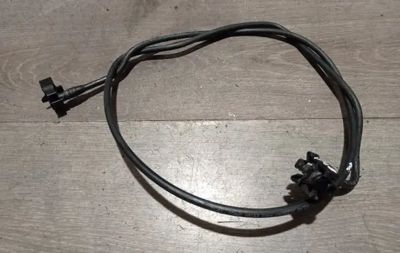 Volvo V40 Engine coolant pipe/hose 31338241