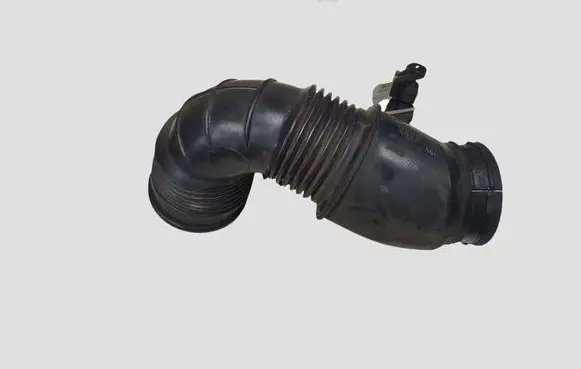 Opel Insignia A Air intake hose/pipe 55561787