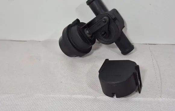 Audi A4 S4 B8 8K Coolant heater control valve 1J0819809