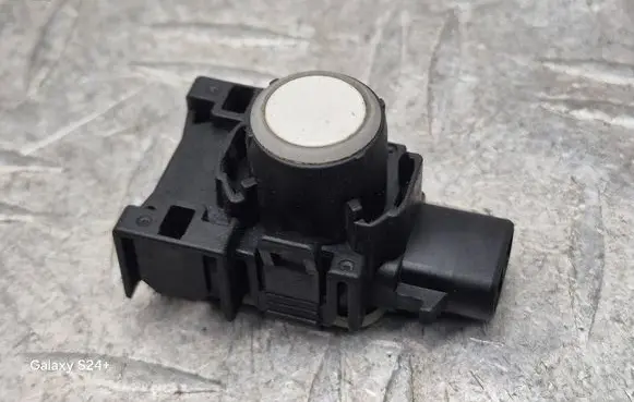 Mazda 3 III Parking PDC sensor KD4767UC1