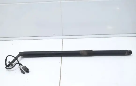 Skoda Fabia Mk2 (5J) Tailgate strut 3T0827852B