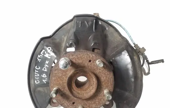 Honda Civic IX Front wheel hub