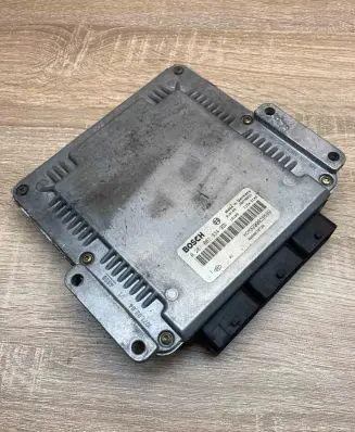 Renault Scenic I Engine control unit/module ECU HOM8200039569 0281001934