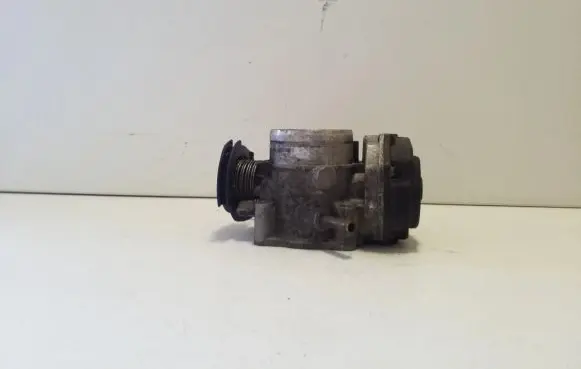 Volkswagen Sharan Throttle valve 037133064A