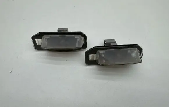 Mitsubishi Eclipse Cross Number plate light 1141283