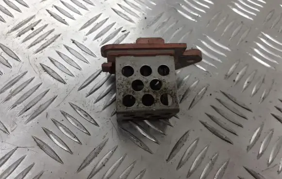 Citroen Xsara Picasso Intake resonator 