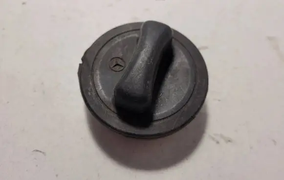Mercedes-Benz CL C215 Fuel tank filler cap 2154700005