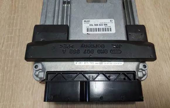 Audi A4 S4 B8 8K Engine control unit/module 03L906022MK