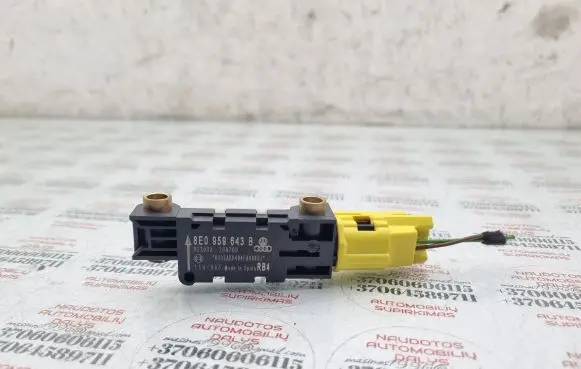 Seat Exeo (3R) Airbag deployment crash/impact sensor 8E0959643B