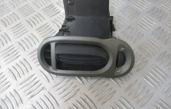 Renault Modus Dashboard air vent grill cover trim 