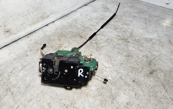 Skoda Octavia Mk1 (1U) Front door lock