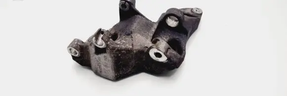Peugeot 206 CC Generator/alternator bracket 9641715580