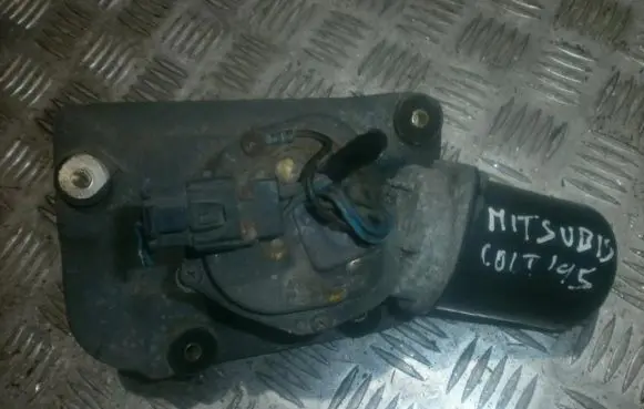 Mitsubishi Colt Wiper motor