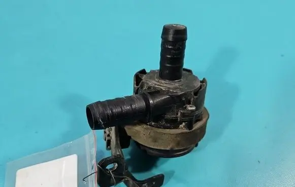 Ford Focus Electric auxiliary coolant/water pump 3137236001 IMPRK1536238