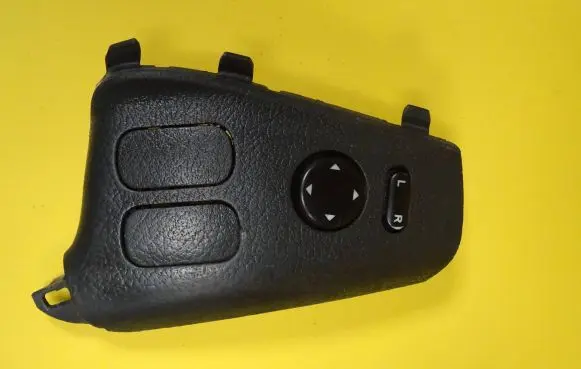 Mercedes-Benz Vito Viano W638 Electric window control switch A0045459207