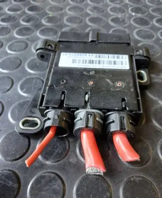 BMW X5 F15 Current control relay 19288000001 9289374