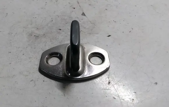 Volkswagen Golf VI Front door lock loop/hook striker 5K0837033