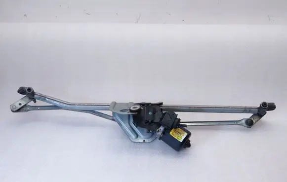 Mini One - Cooper Coupe R56 Front wiper linkage and motor 53555304