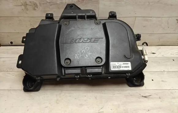 Mazda 3 II Subwoofer speaker B33D66960