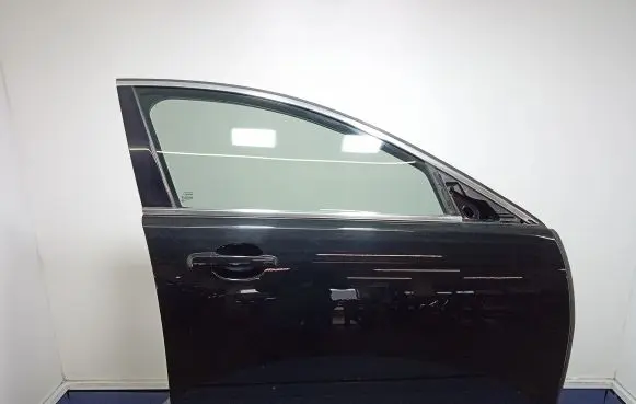Jaguar XF X250 Front door