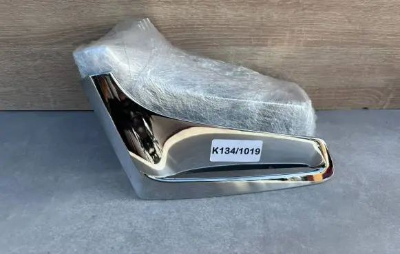 BMW 7 G11 G12 Front arch trim 51137347378