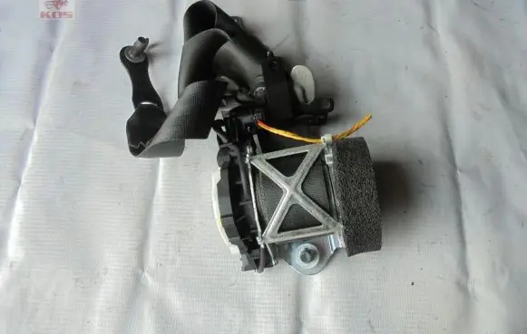 Hyundai Genesis Front seatbelt 88880-3M500