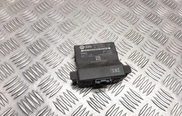Volkswagen Touran I Gateway control module 1K0907530F 1K0907951